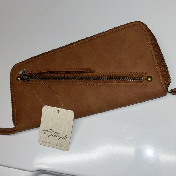 Free People Tan Leather Wallet - Picture 8 of 14